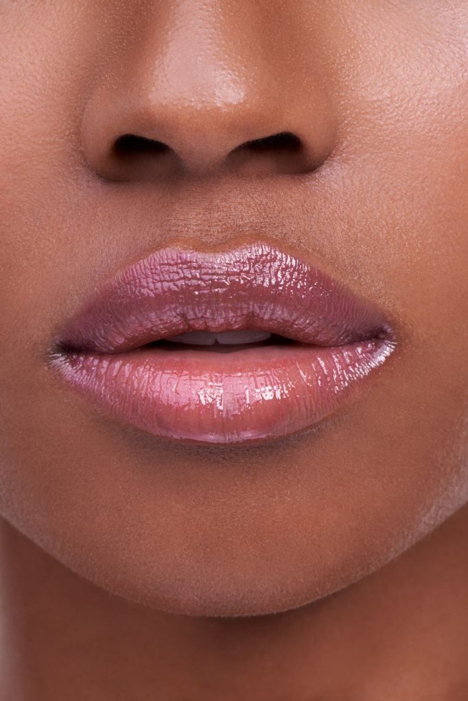how to use lip oil