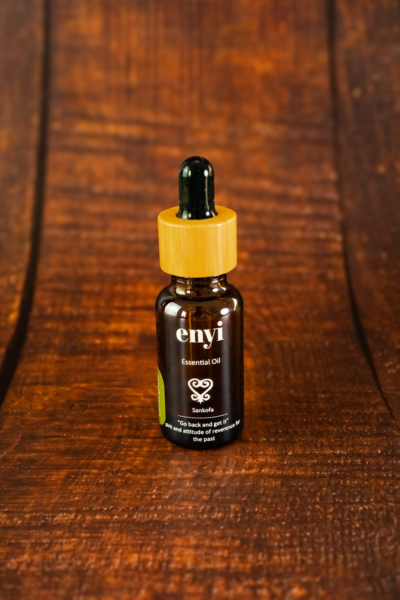 natural lemongrass oil